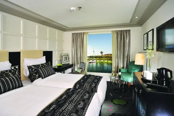 5-Day Luxor and Aswan Nile Cruise with Abu Simbel and Hot Air Balloon